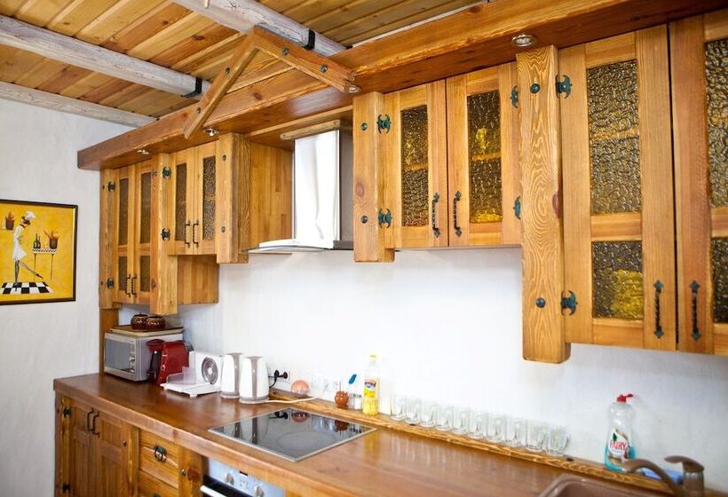 ペンション Medvezhiy Ugol