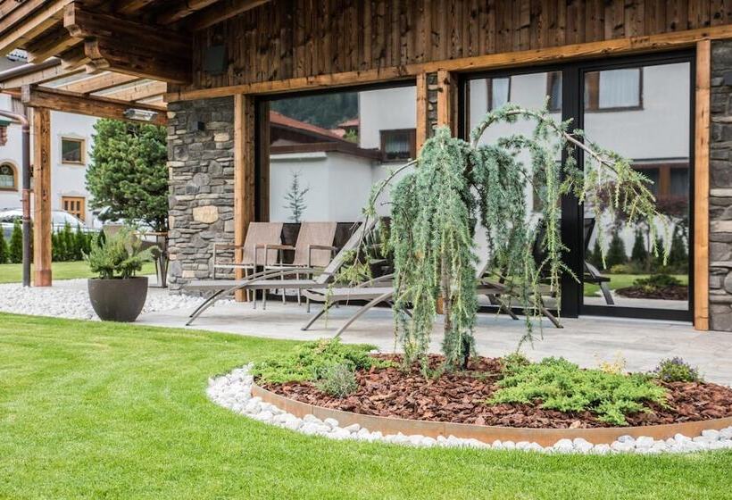 بنسيون Pepis Suites Lechtal Apartments