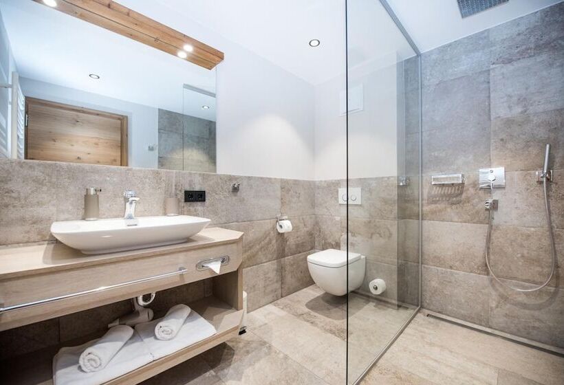 بنسيون Pepis Suites Lechtal Apartments