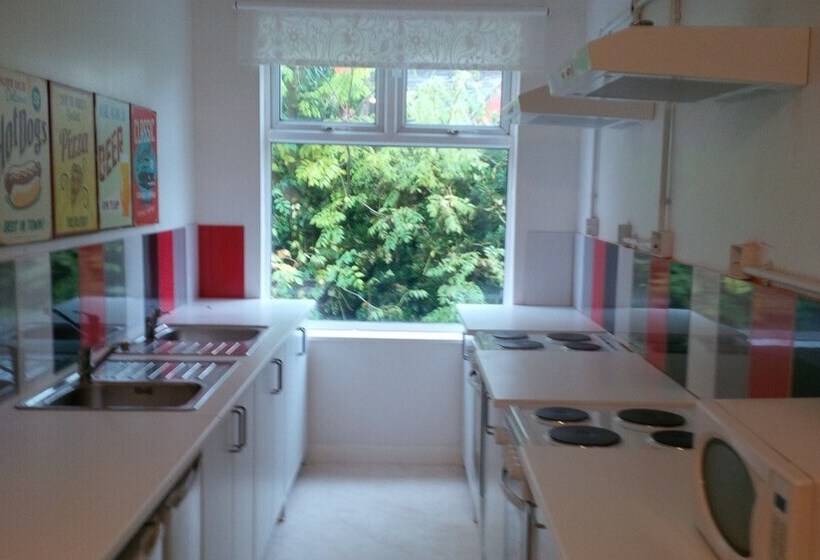 پانسیون Quick Stop Uk