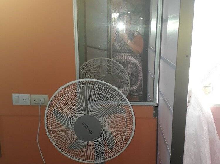 פנסיון Sunset Inn Valle Del Volcan