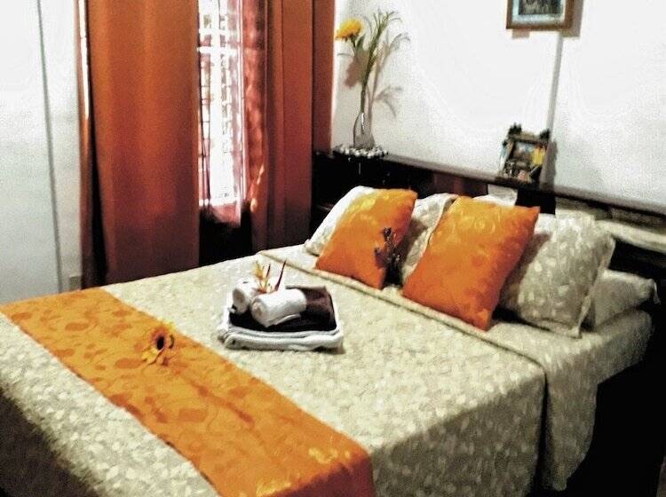 פנסיון Sunset Inn Valle Del Volcan