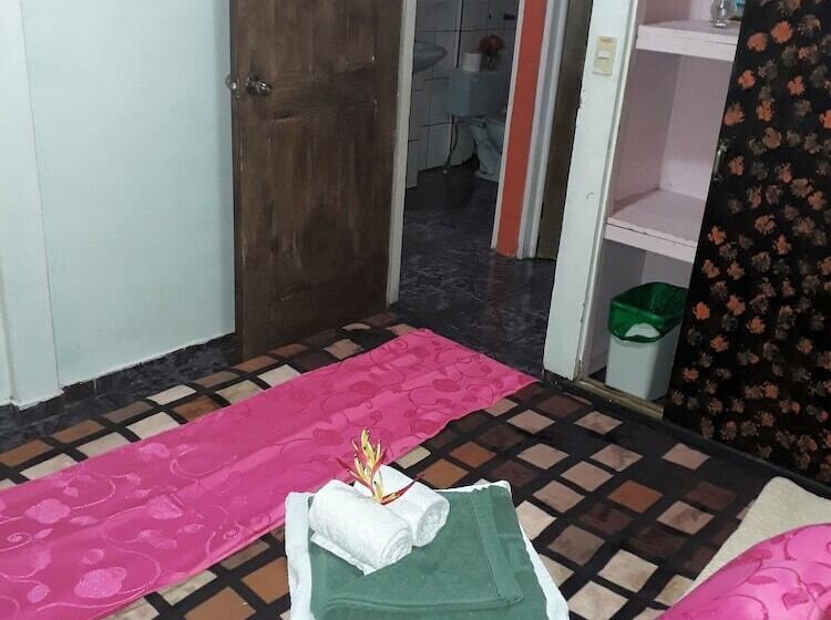 פנסיון Sunset Inn Valle Del Volcan