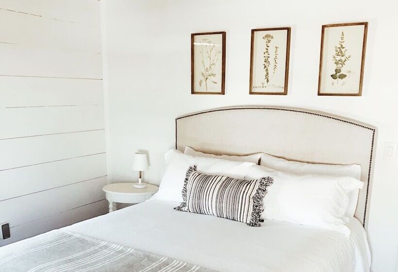 Пансион The Landing Hotel And Dining