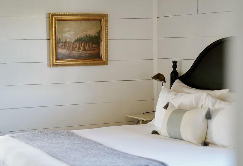 Пансион The Landing Hotel And Dining