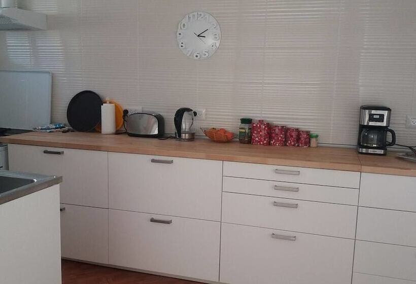 ペンション Vila Aura