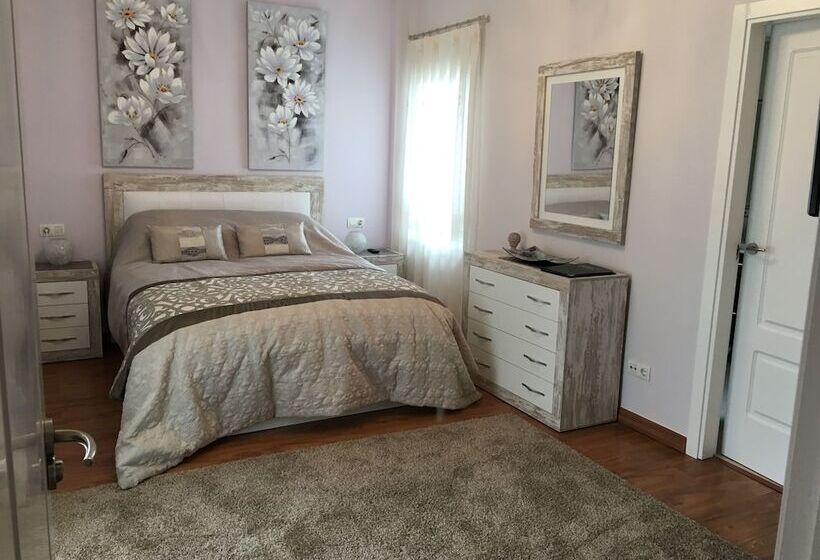 ペンション Villa Paraisos