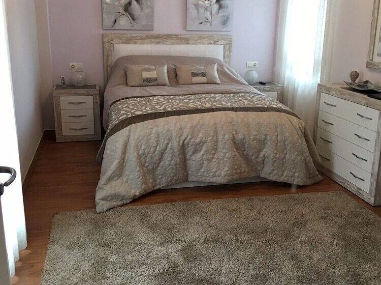 ペンション Villa Paraisos