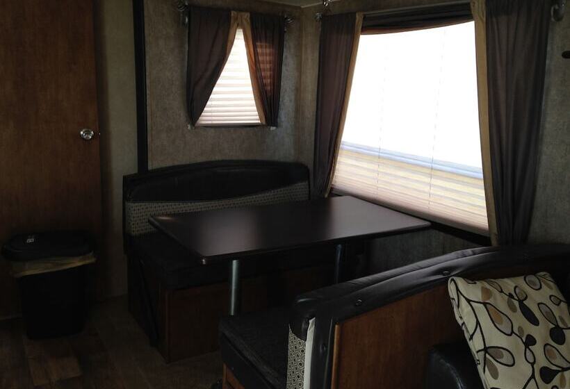 منتجع Central Park Rv Park