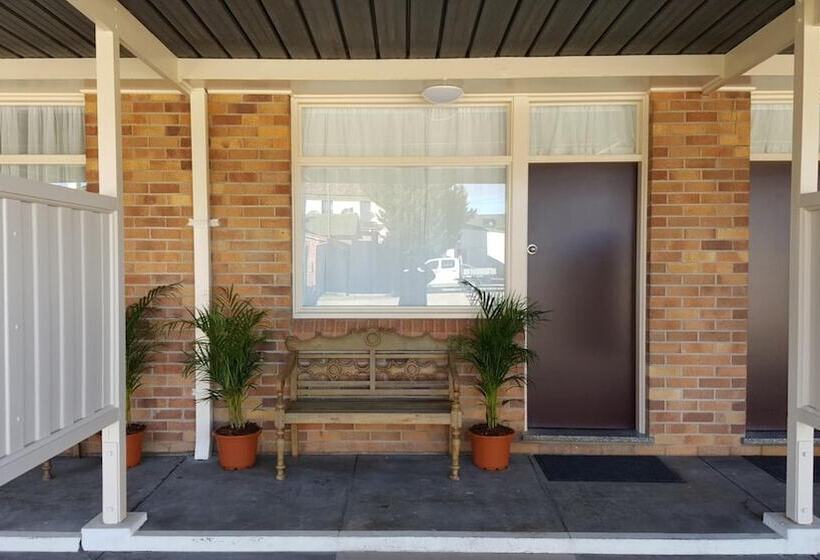 Royal Motel Tenterfield
