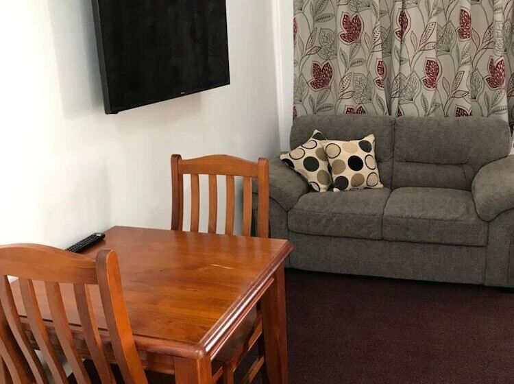 Royal Motel Tenterfield