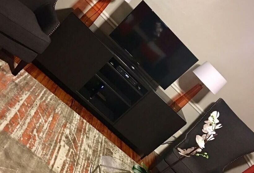 Simply Panache Place