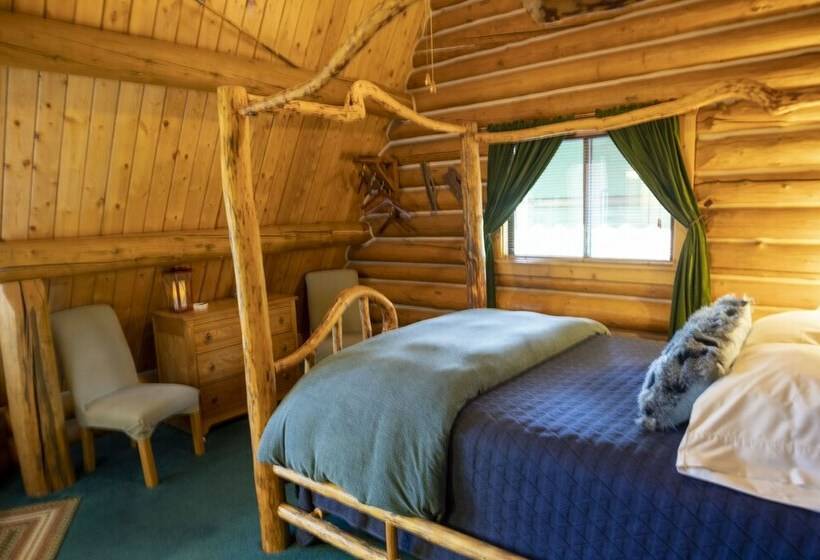 Snowberry Inn Bed & Breakfast