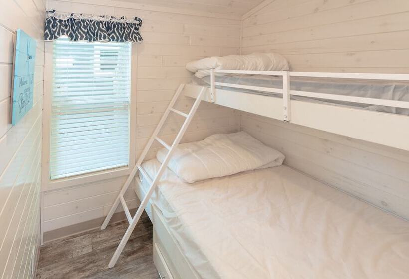 Sun Retreats Cape Cod