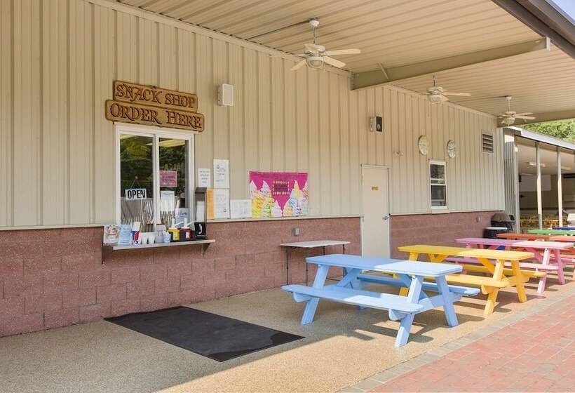 Sun Retreats Seashore