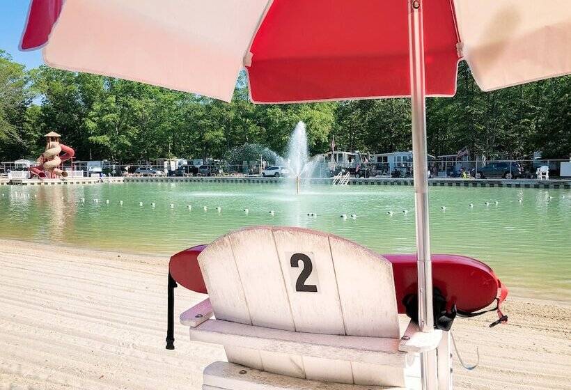 Sun Retreats Seashore