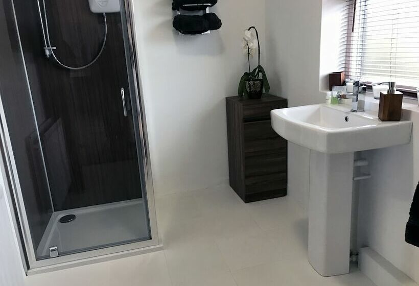 مبيت وإفطار The Green