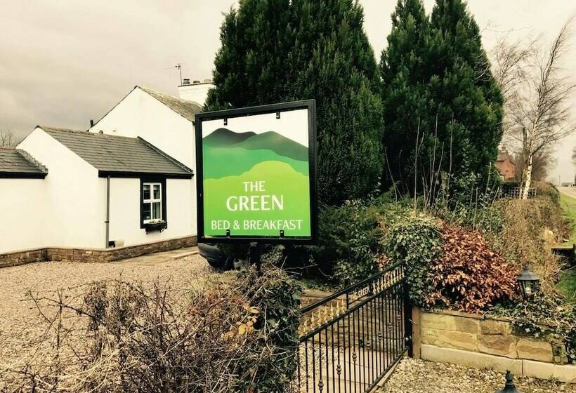 مبيت وإفطار The Green