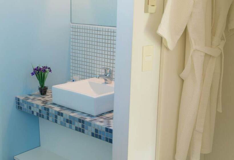 Undarius Hotel   Clothing Optional Hotel For Gay Men