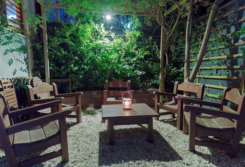 Undarius Hotel   Clothing Optional Hotel For Gay Men