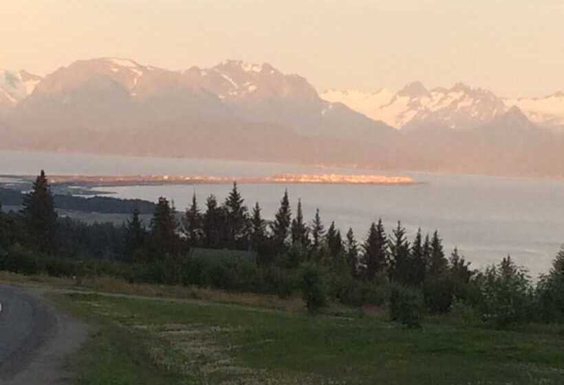 Alaska Adventure Cabins