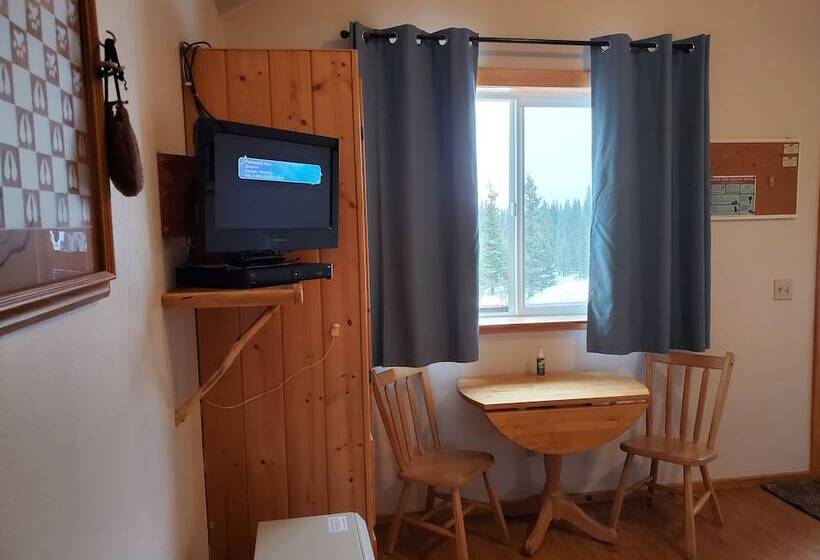 Alaskan Spruce Cabins