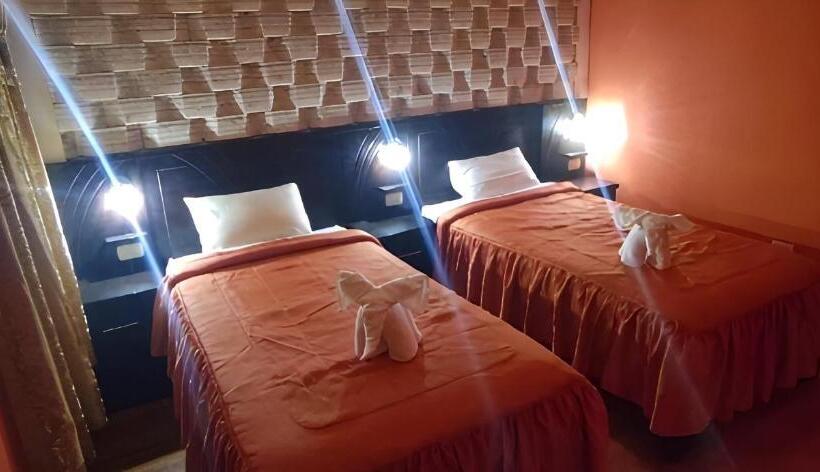 هاستل De Sal Reina Del Salar