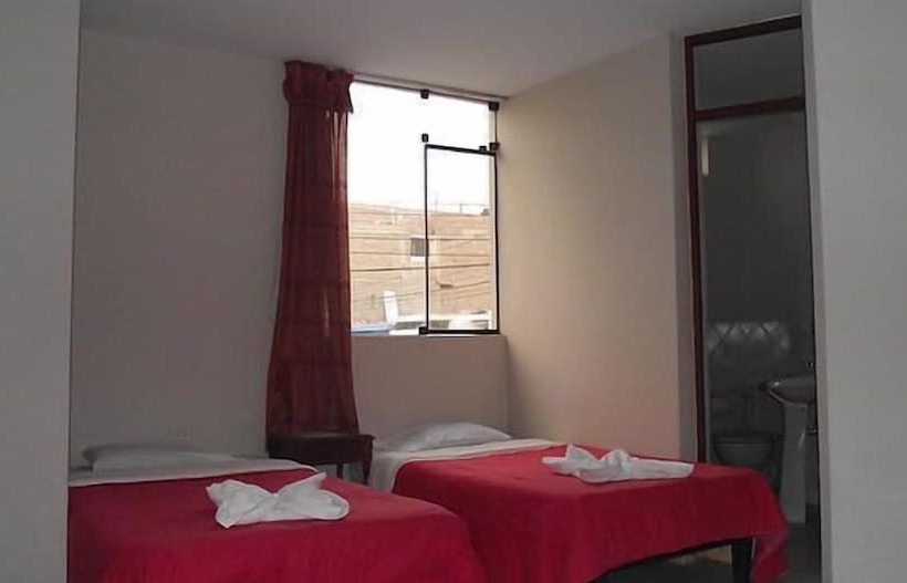 ユースホステル Las Brisas Hostal