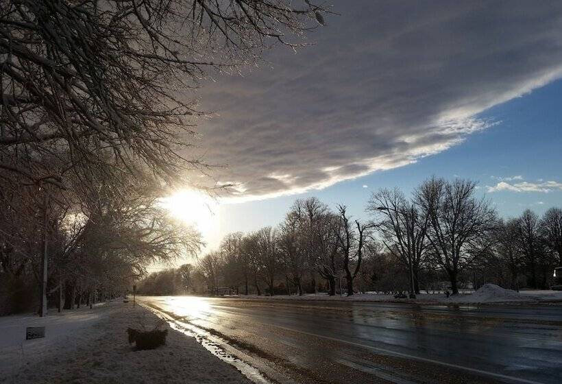 مبيت وإفطار 434 On Main