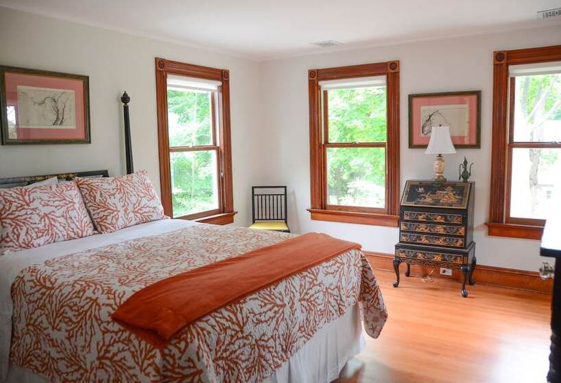 مبيت وإفطار 434 On Main