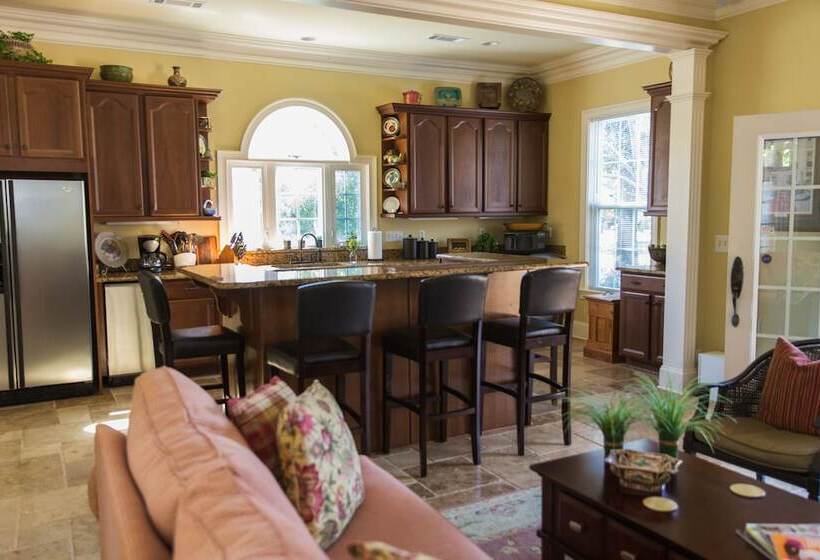 مبيت وإفطار Concord Inn