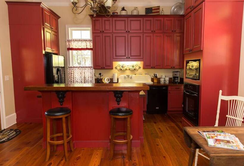 مبيت وإفطار Concord Inn