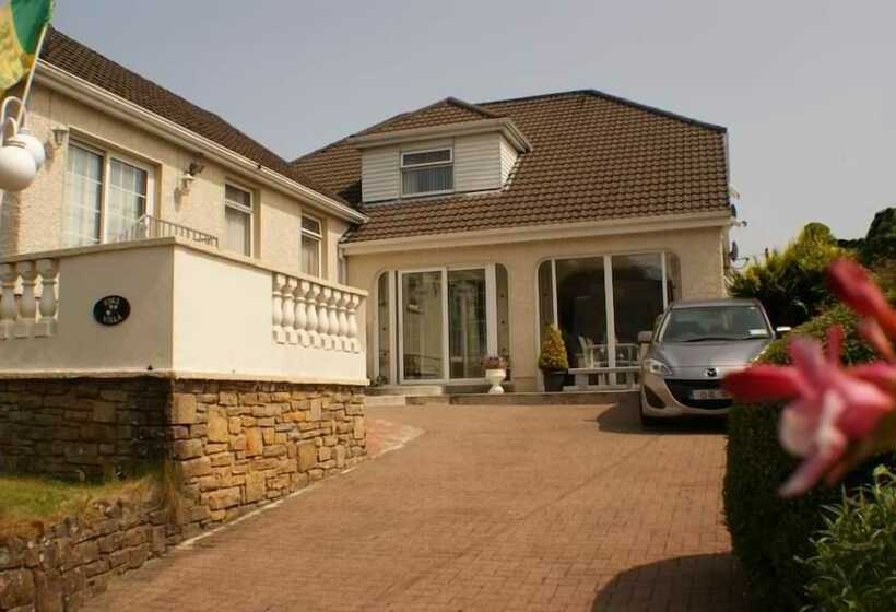 Eske Villa Bed & Breakfast