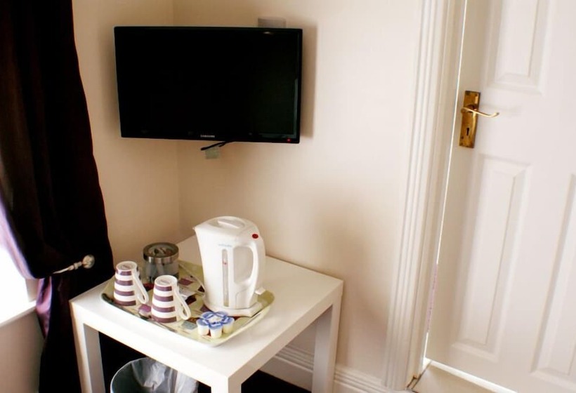 Eske Villa Bed & Breakfast