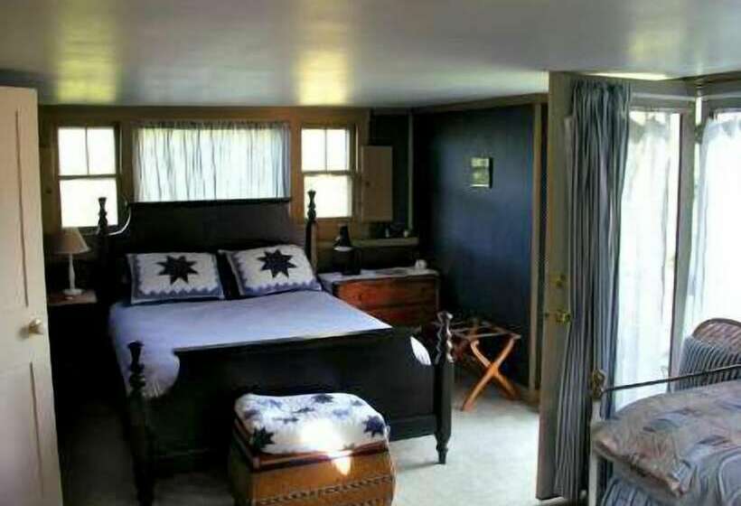 مبيت وإفطار Inn At Neshobe River