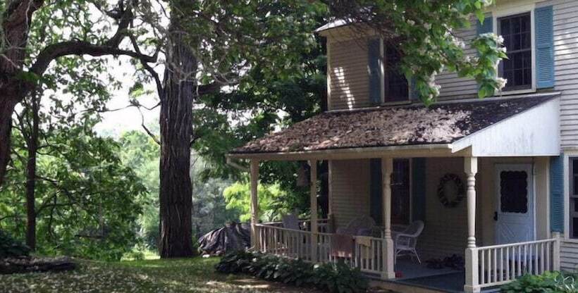 مبيت وإفطار Inn At Neshobe River