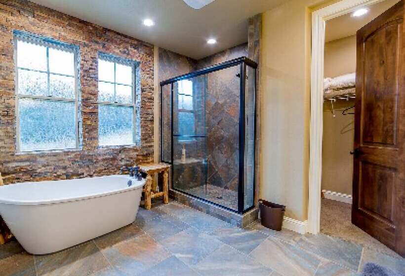 민박 Inn The Woods Suites