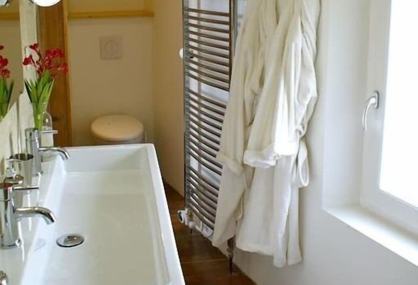 민박 La Maison Rouge D Uzes