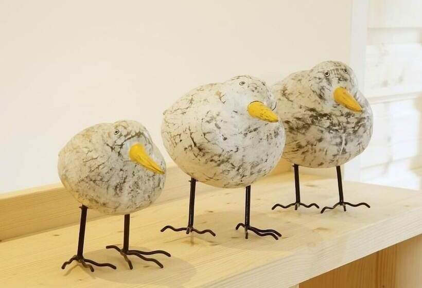 تختخواب و صبحانه La Maison Rouge D Uzes