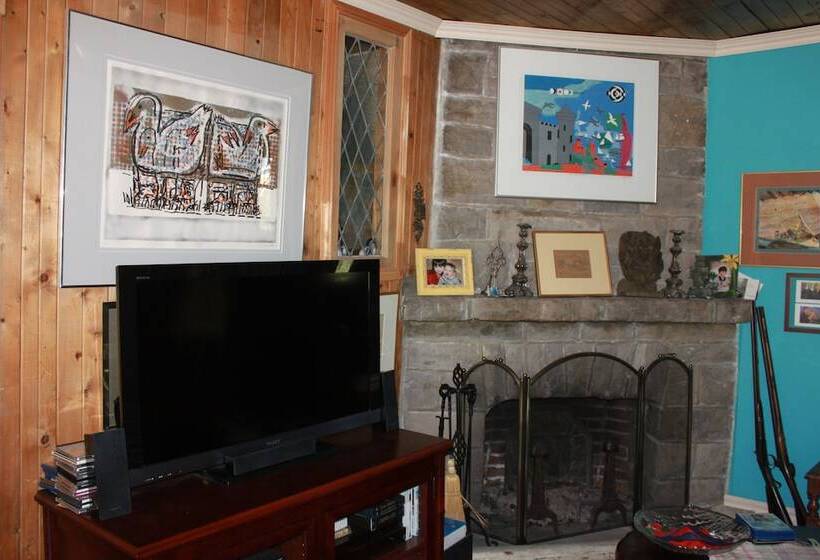 تختخواب و صبحانه La Maison Sous Les Lilas