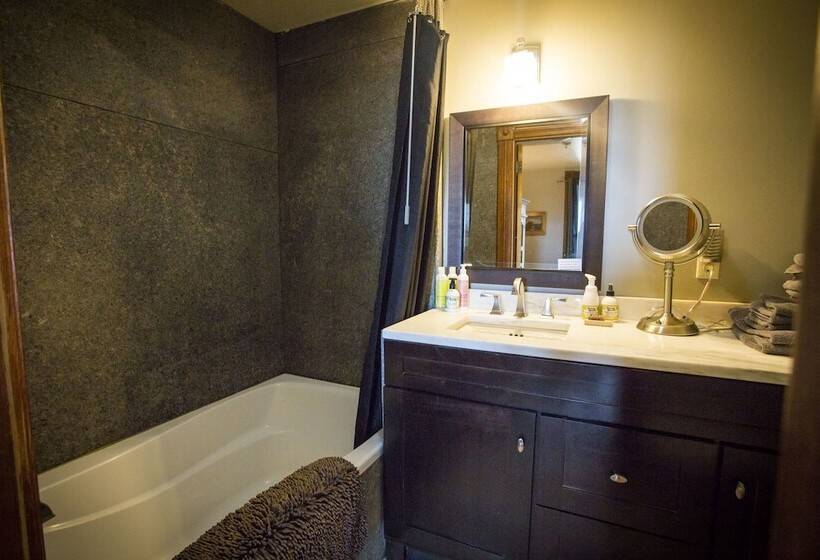 ベッドアンドブレックファースト Mt. Philo Inn