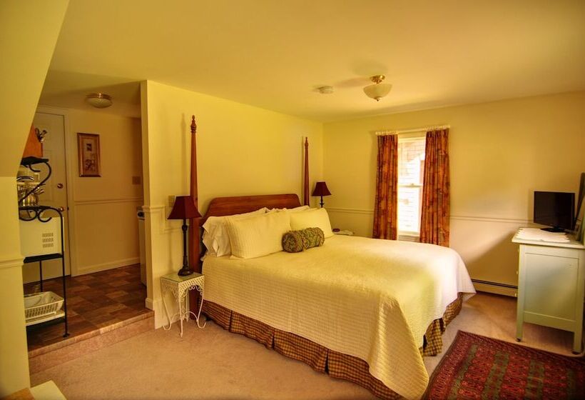 مبيت وإفطار Riverwood Inn