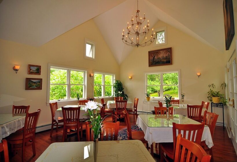 مبيت وإفطار Riverwood Inn