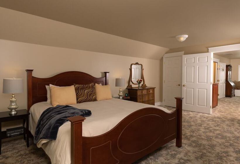 민박 The Oakwood Inn – Adults Only