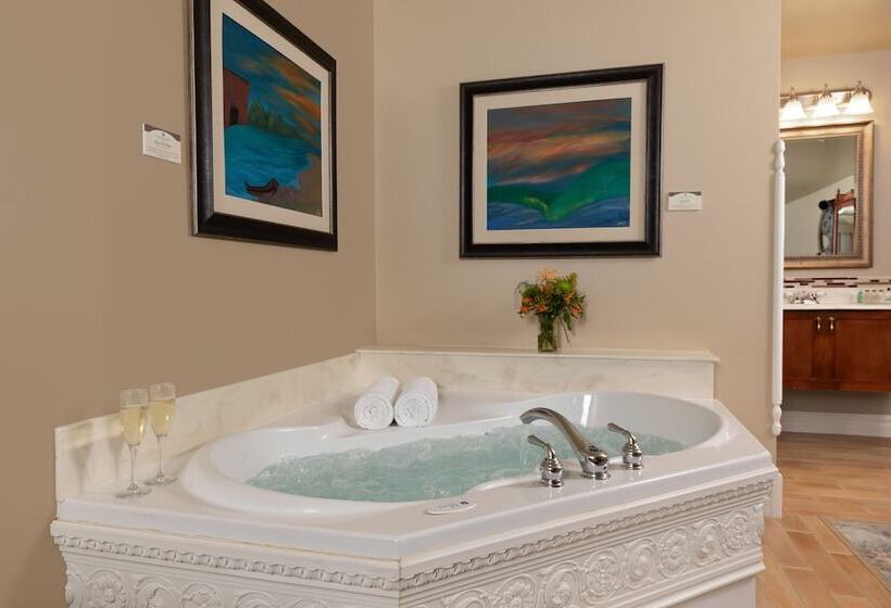 민박 The Oakwood Inn – Adults Only