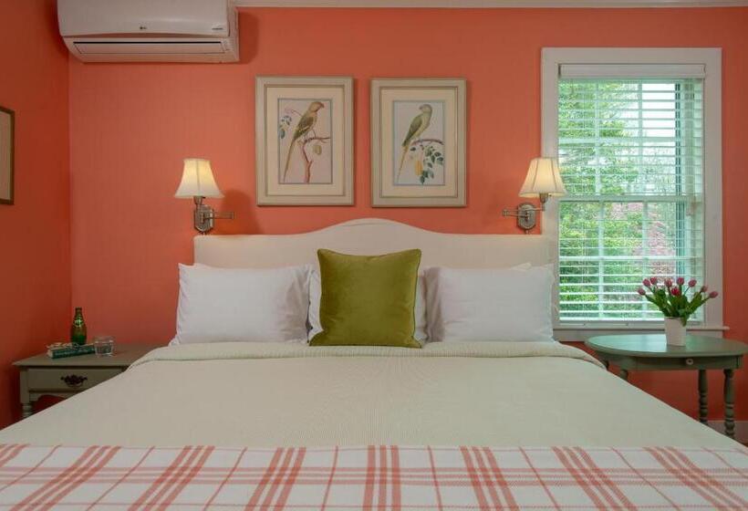 مبيت وإفطار Village Inn