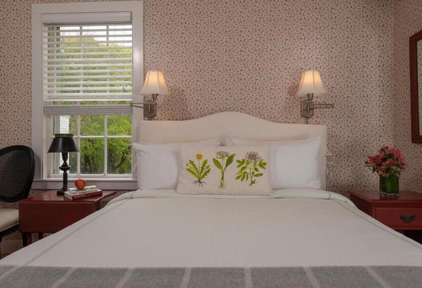 مبيت وإفطار Village Inn