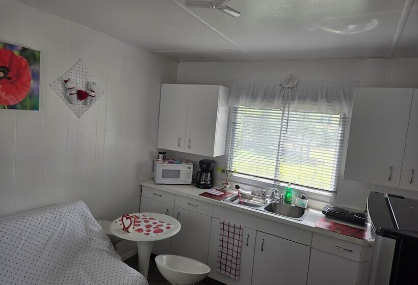 Blue River Cabins & Campgrounds