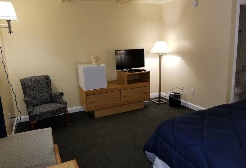 Captain S Quarters Motel