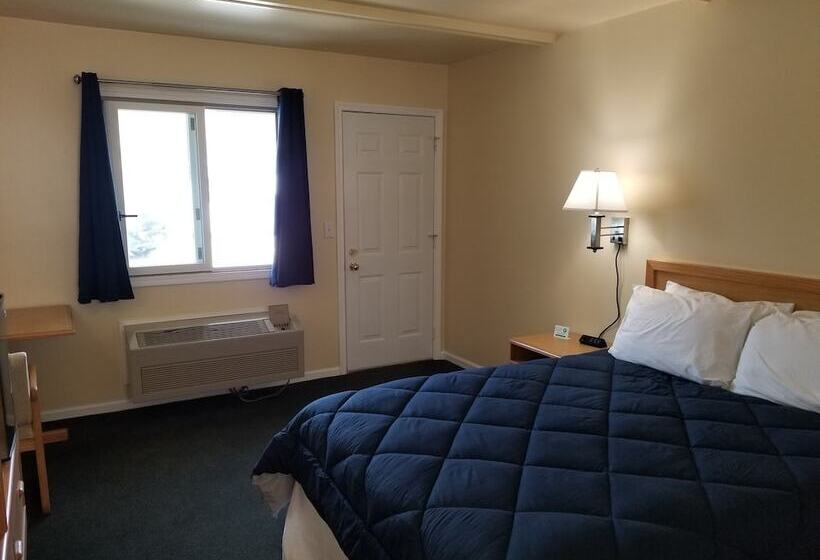 Captain S Quarters Motel